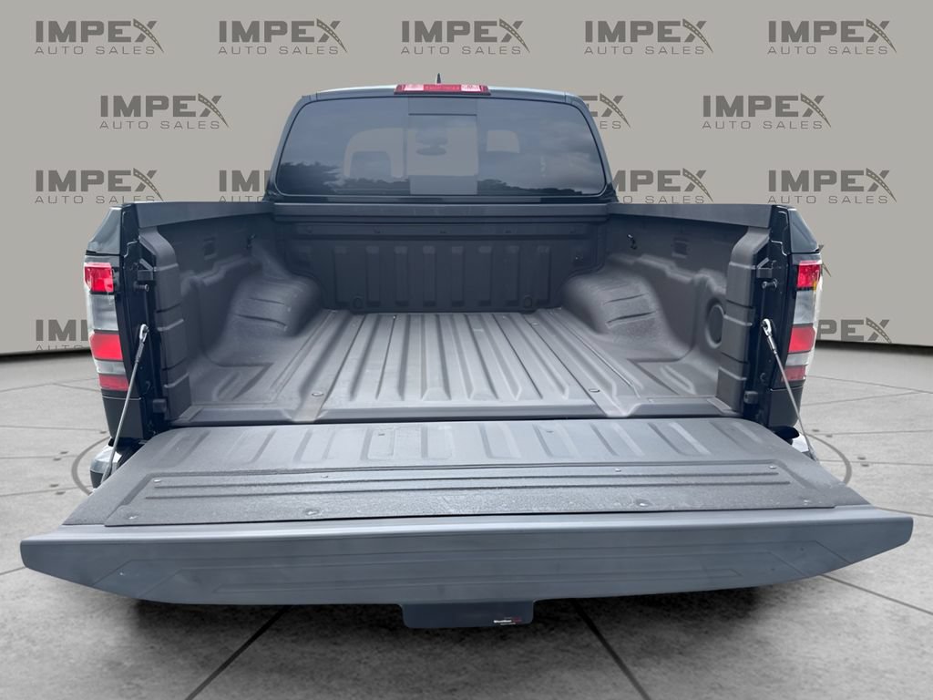 Used 2024 Nissan Frontier Pro-X RWD image 23