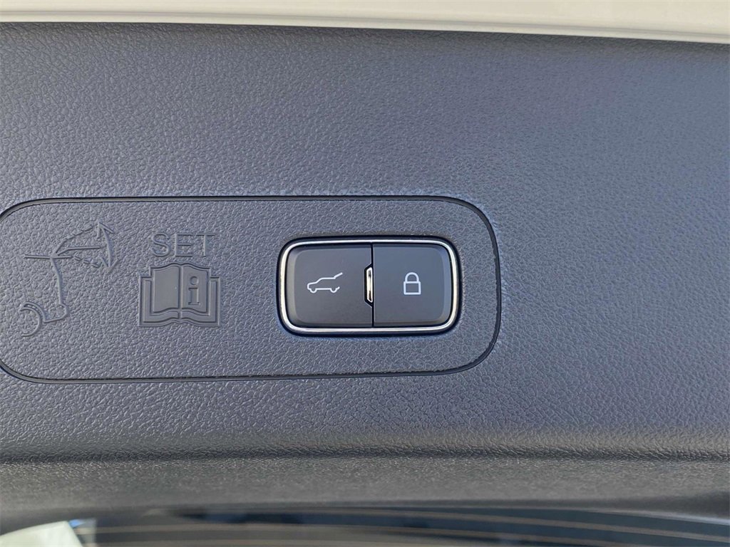 New 2025 Lincoln Aviator Reserve w/ Equipment Group 201A image 12