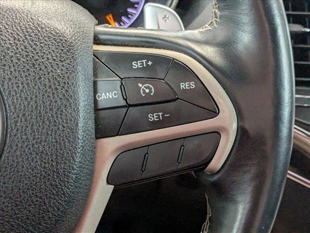 Used 2017 Jeep Grand Cherokee Limited AWD/4WD image 5