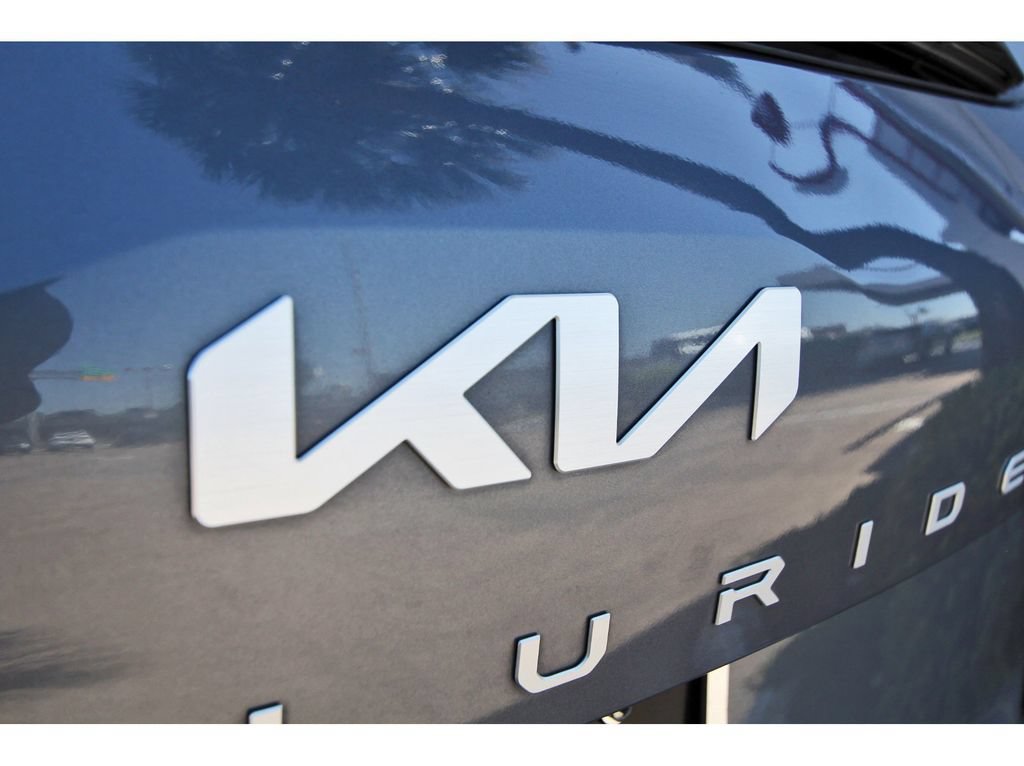 Used 2025 Kia Telluride S FWD image 27
