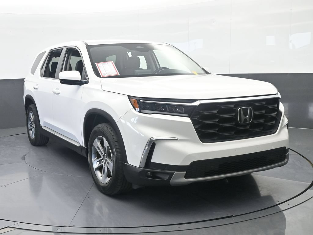 Used 2025 Honda Pilot EX-L image 9