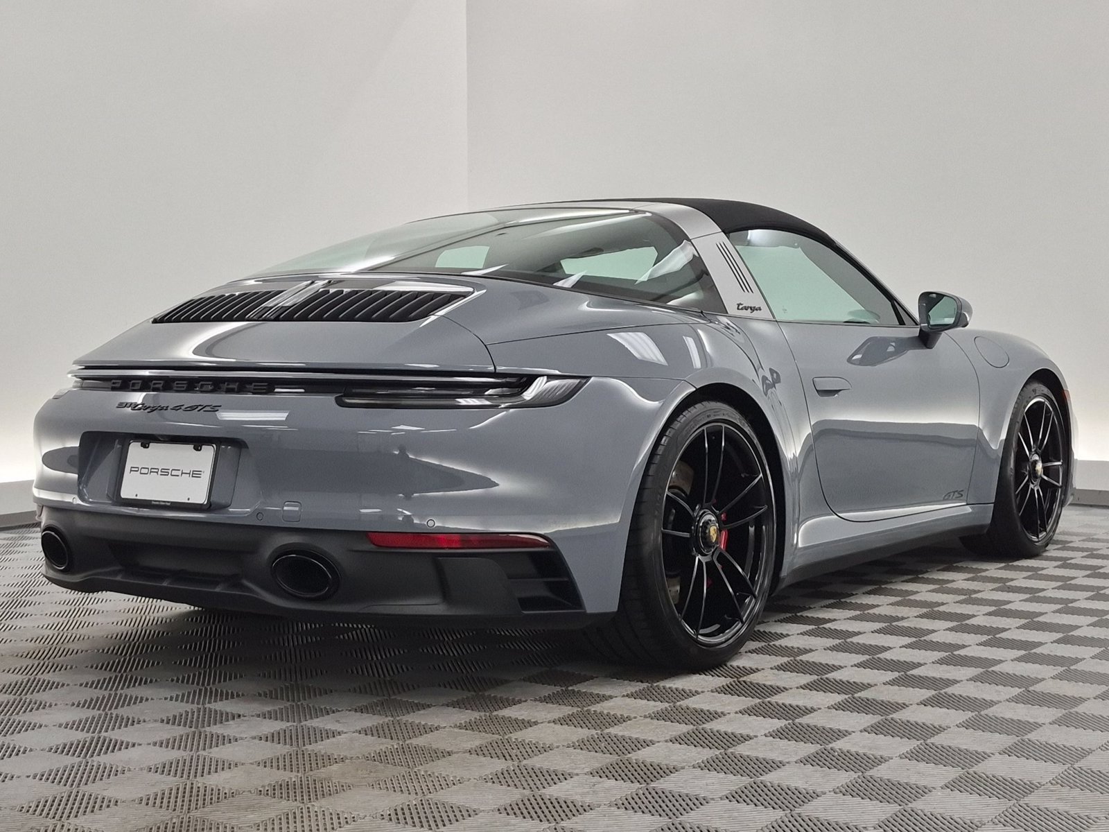 Certified 2024 Porsche 911 Targa 4 GTS AWD/4WD image 9