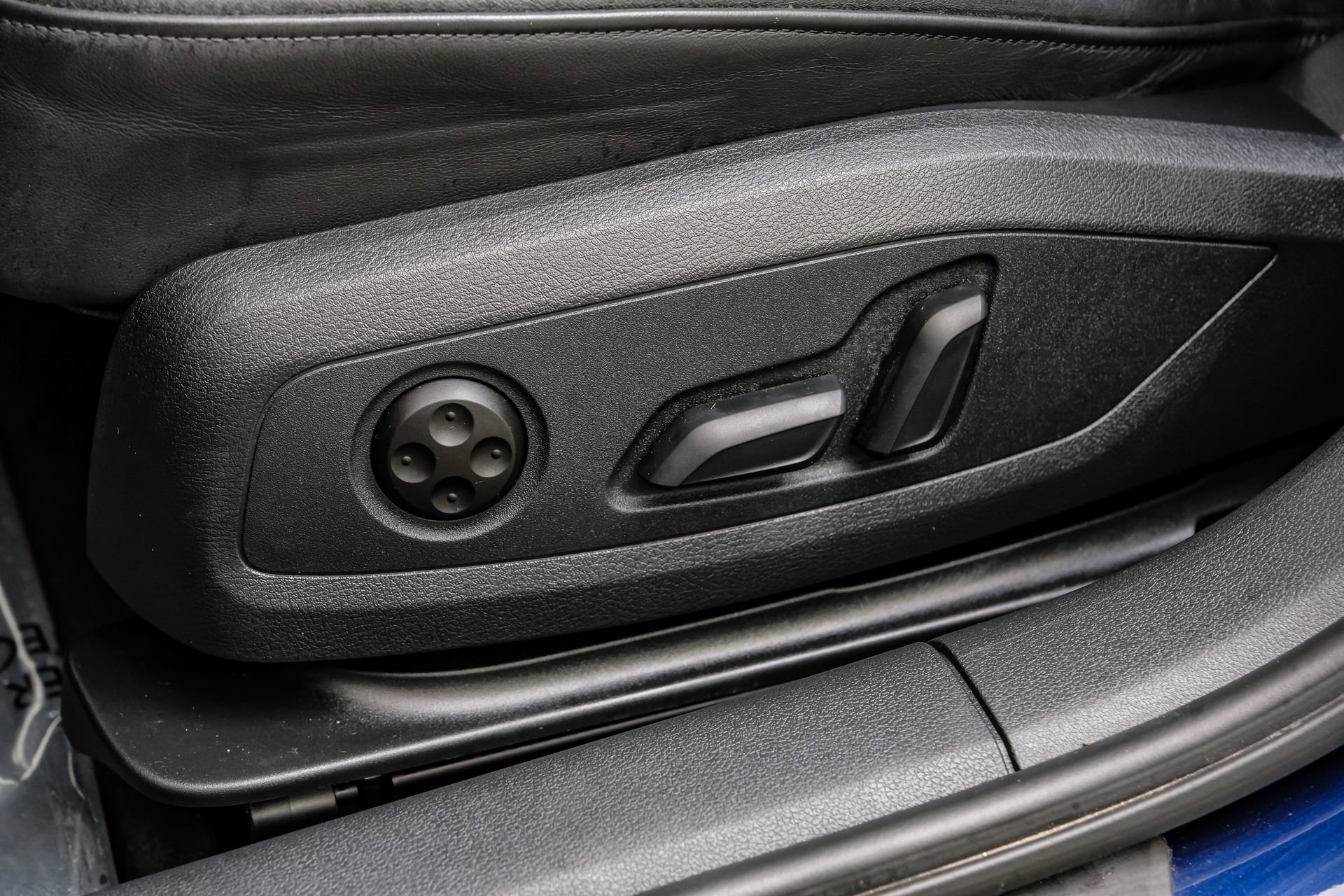 Used 2022 Audi A4 2.0T Premium image 35