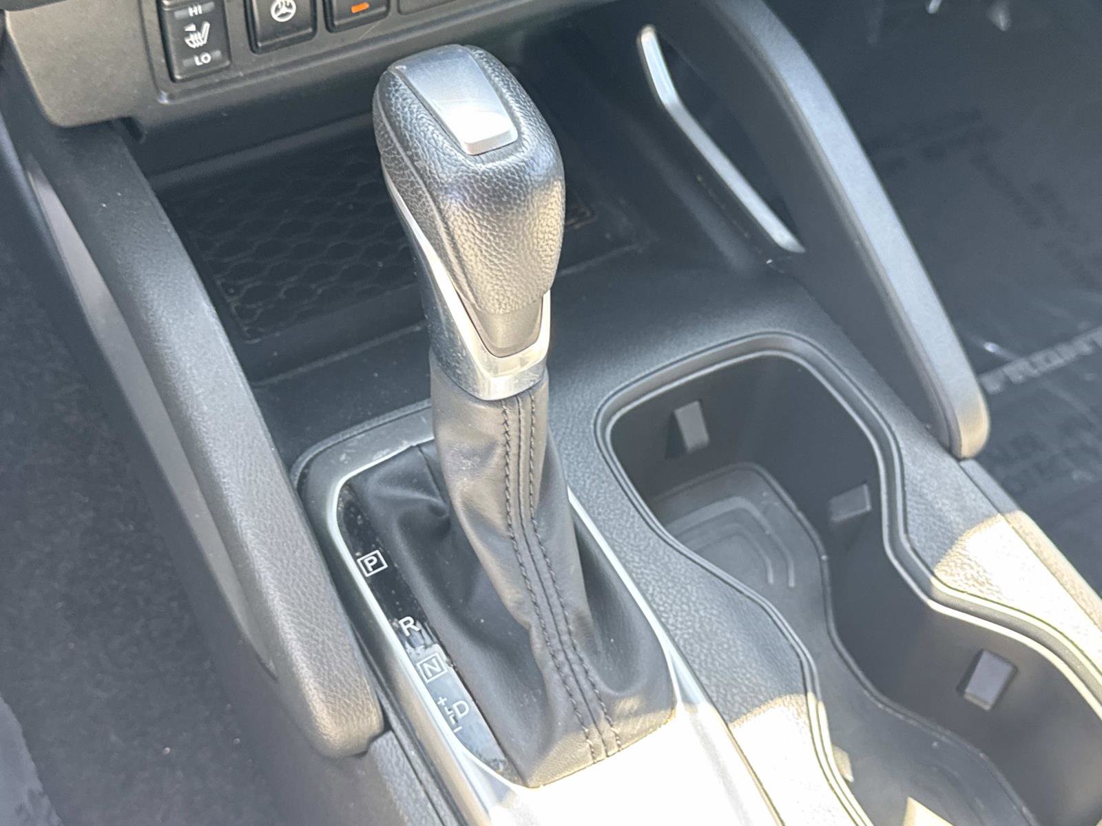 Used 2024 Nissan Frontier SV w/ SV Convenience Package image 11