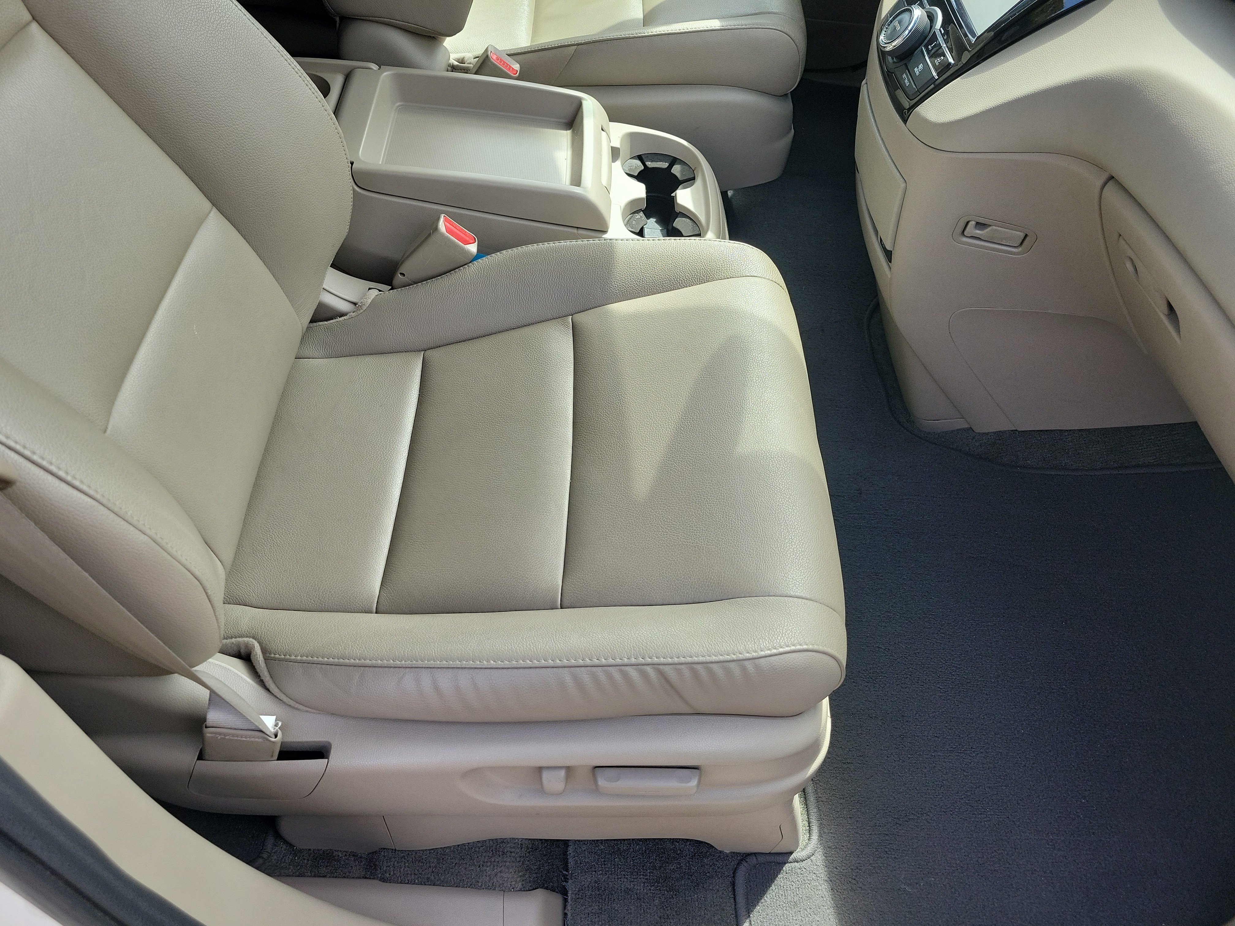 Used 2016 Honda Odyssey EX-L image 21
