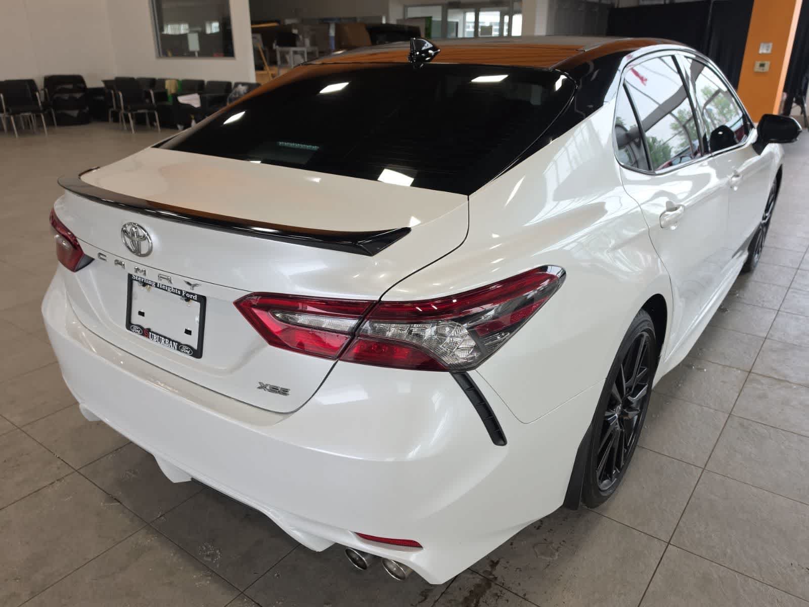 Used 2021 Toyota Camry XSE FWD image 8