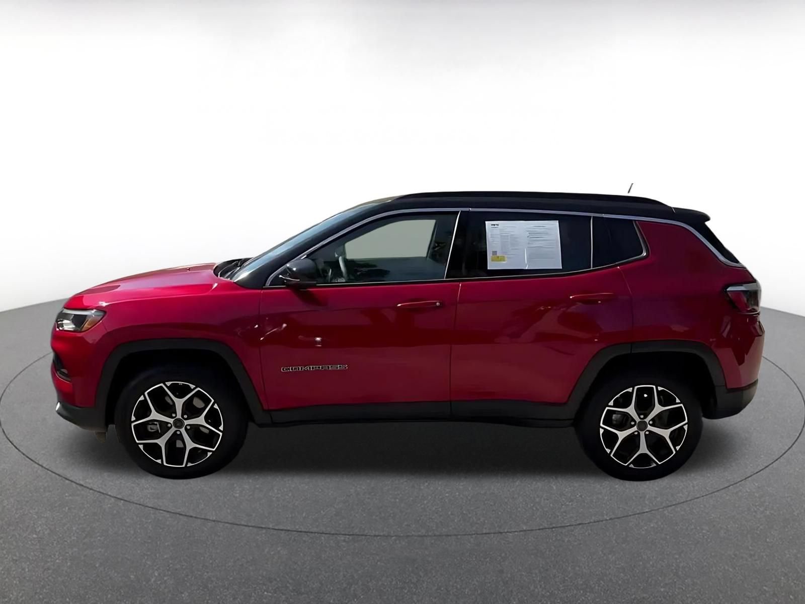 Used 2025 Jeep Compass Limited AWD/4WD image 7