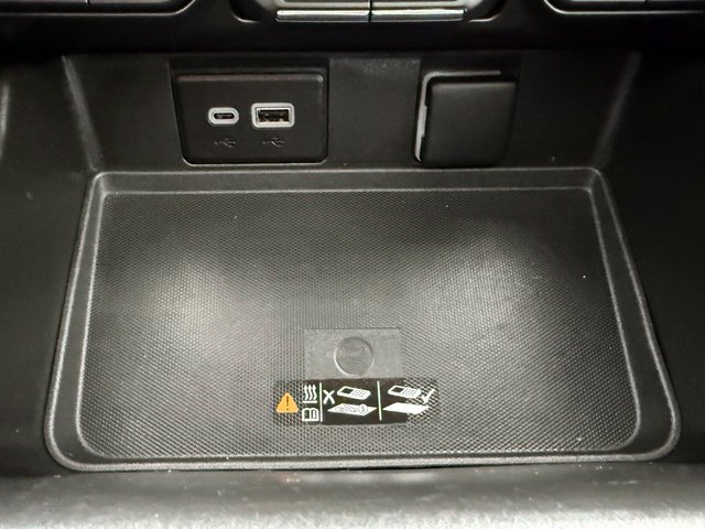 Used 2023 Chevrolet Suburban Z71 w/ Z71 Off-Road Package AWD/4WD image 46