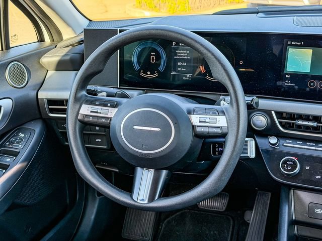 Used 2025 Hyundai Sonata SEL AWD/4WD image 17