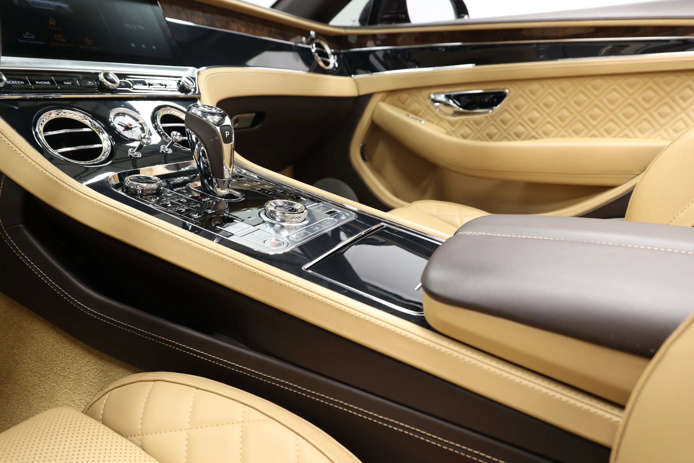 Used 2021 Bentley Continental GT image 43