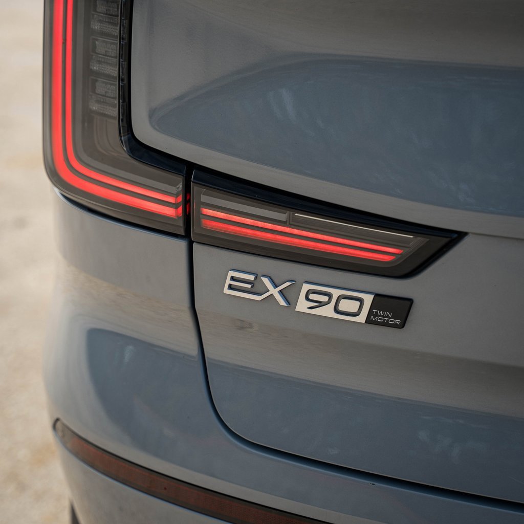 Certified 2025 Volvo EX90 Ultra image 5