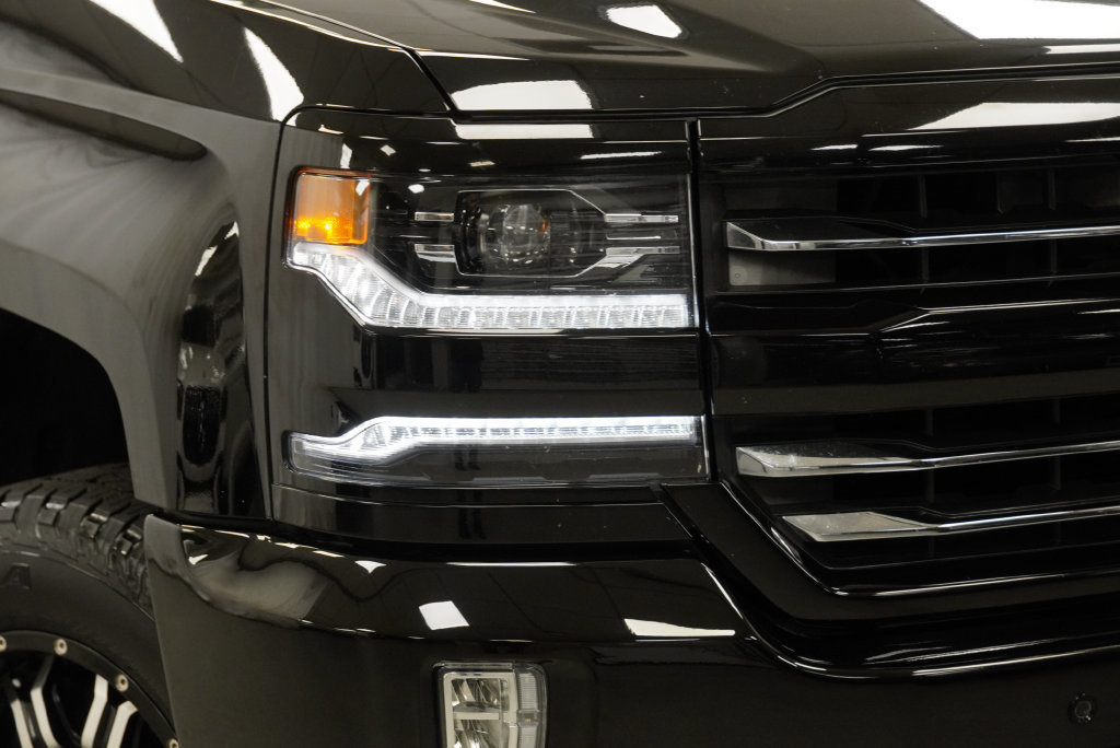 Used 2016 Chevrolet Silverado 1500 LTZ Z71 w/ LTZ Plus Package AWD/4WD image 9