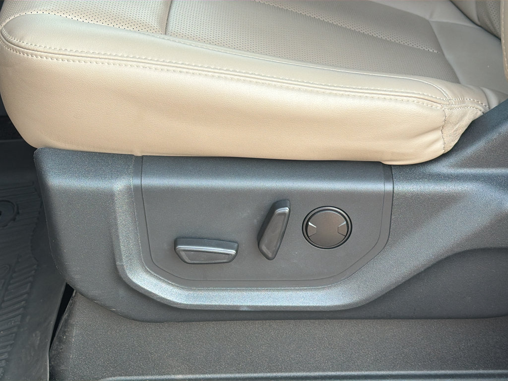 Used 2022 Ford Expedition Max XLT RWD image 25