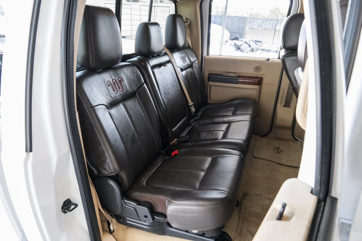 Used 2015 Ford F250 King Ranch w/ FX4 Off-Road Package AWD/4WD image 38