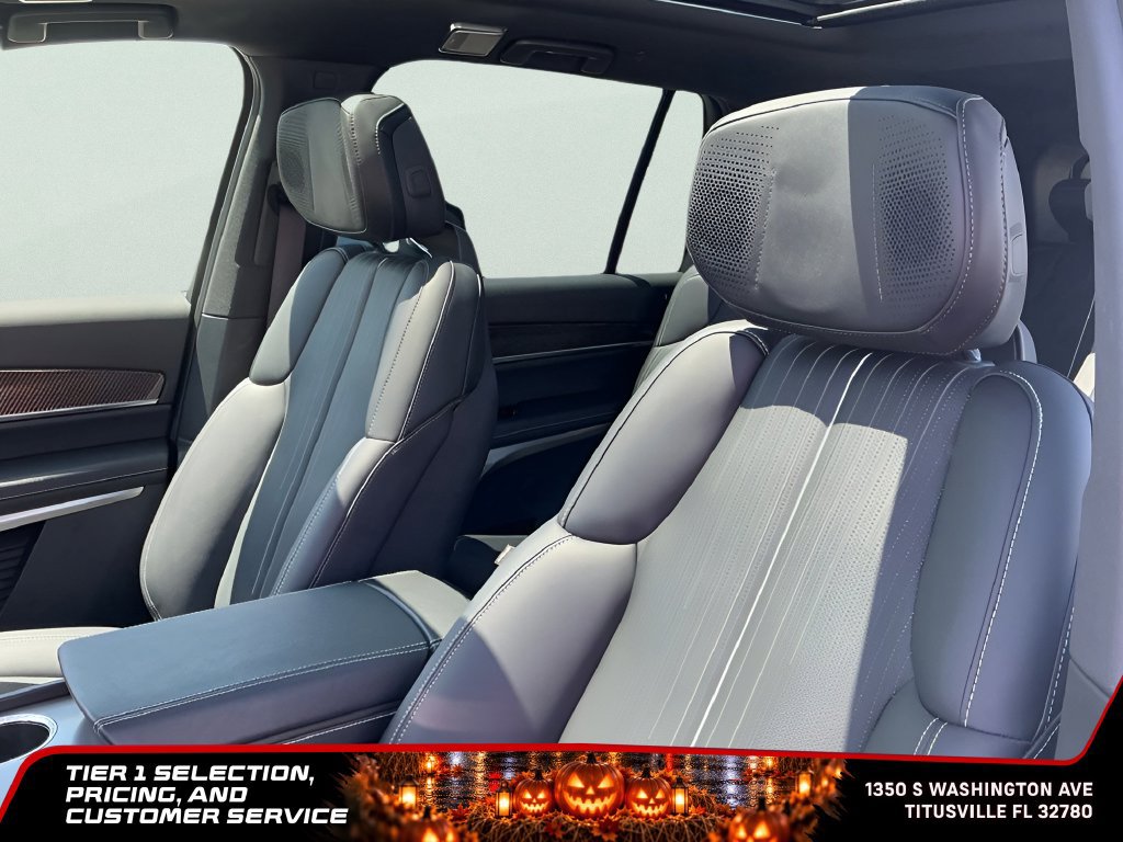 Used 2026 Cadillac Vistiq Sport w/ LPO, Floor Liner Package AWD/4WD image 26