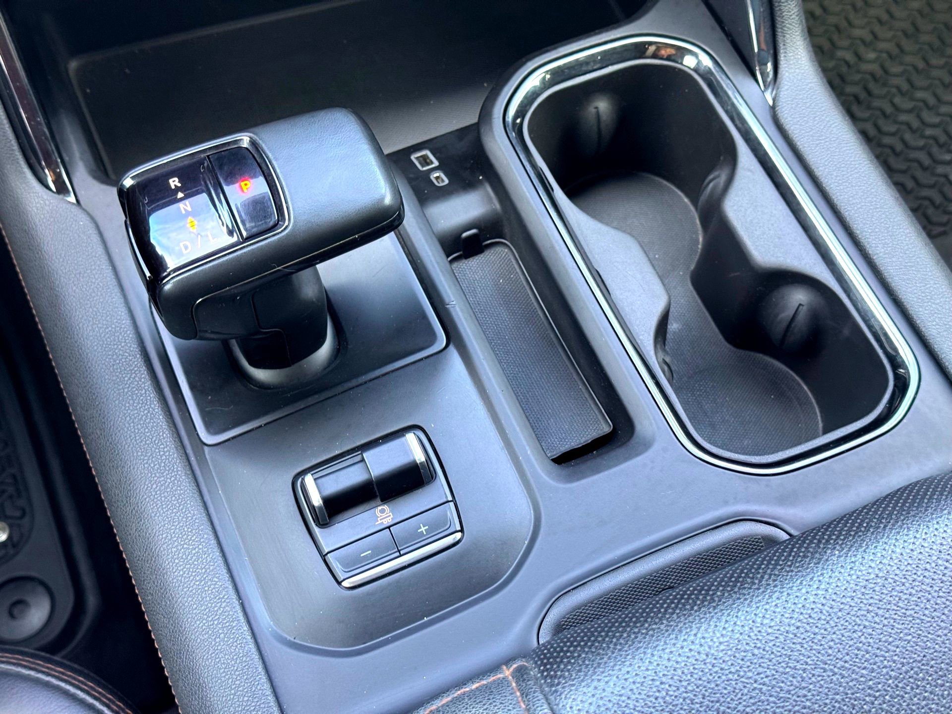 Used 2023 GMC Sierra 1500 AT4 w/ Technology Package image 30