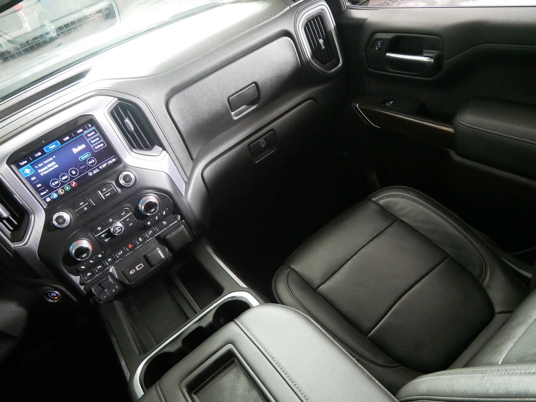 Certified 2020 GMC Sierra 1500 SLT w/ SLT Premium Plus Package AWD/4WD image 11