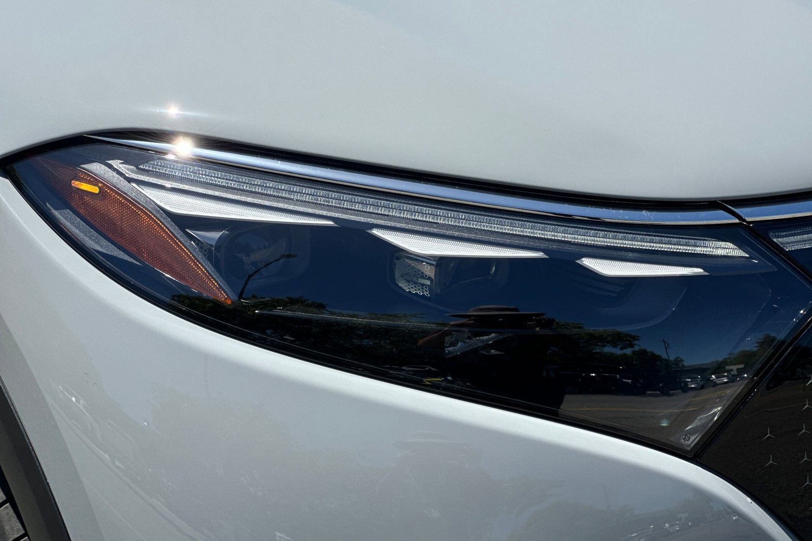 New 2026 Mercedes-Benz EQS 400 4MATIC SUV image 9