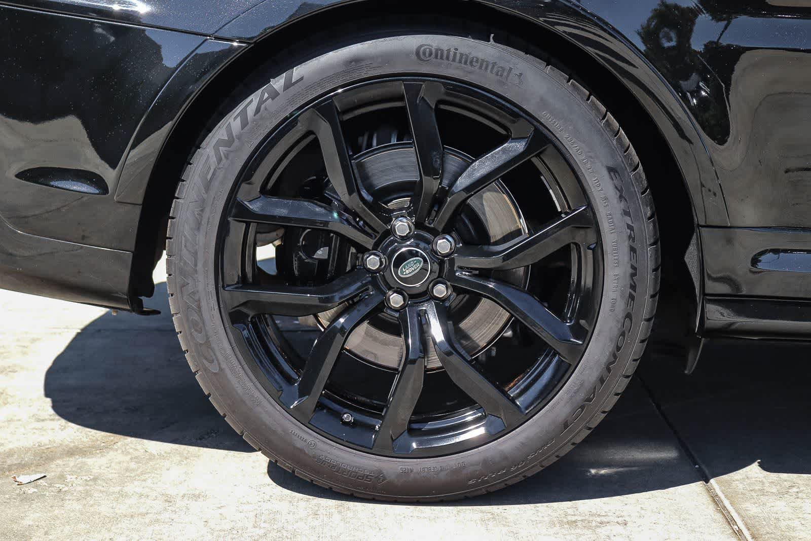 Used 2022 Land Rover Range Rover Sport SVR AWD/4WD image 8