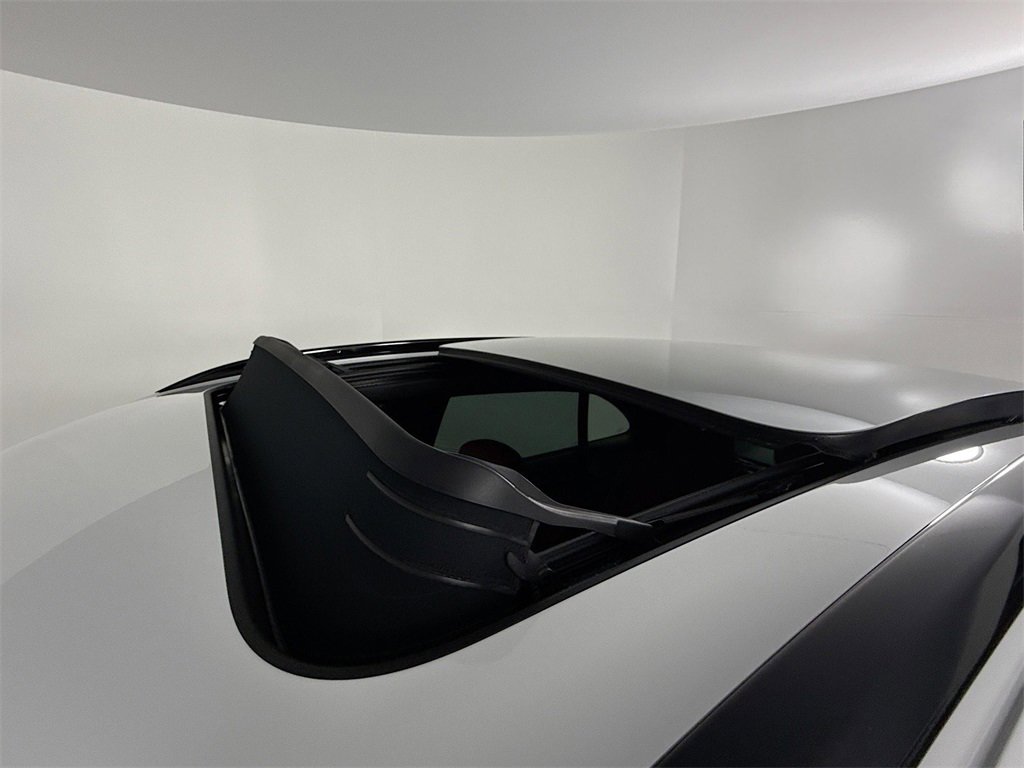 Used 2025 Porsche Macan Electric image 23