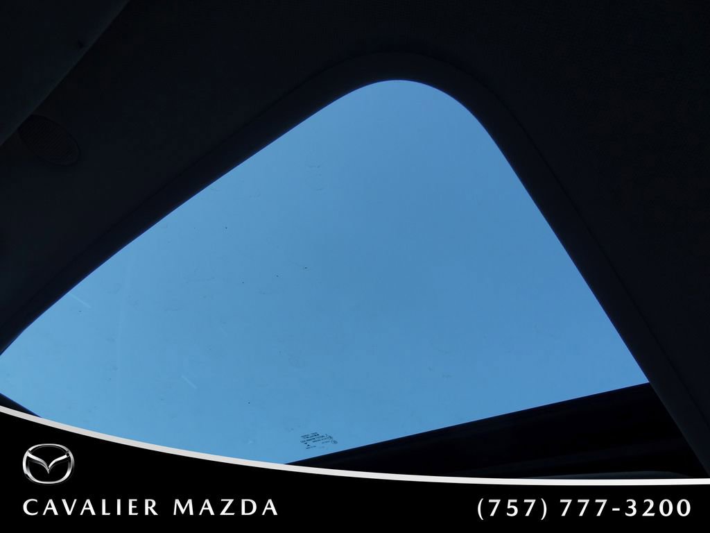 Used 2015 Volvo V60 T5 Premier image 12