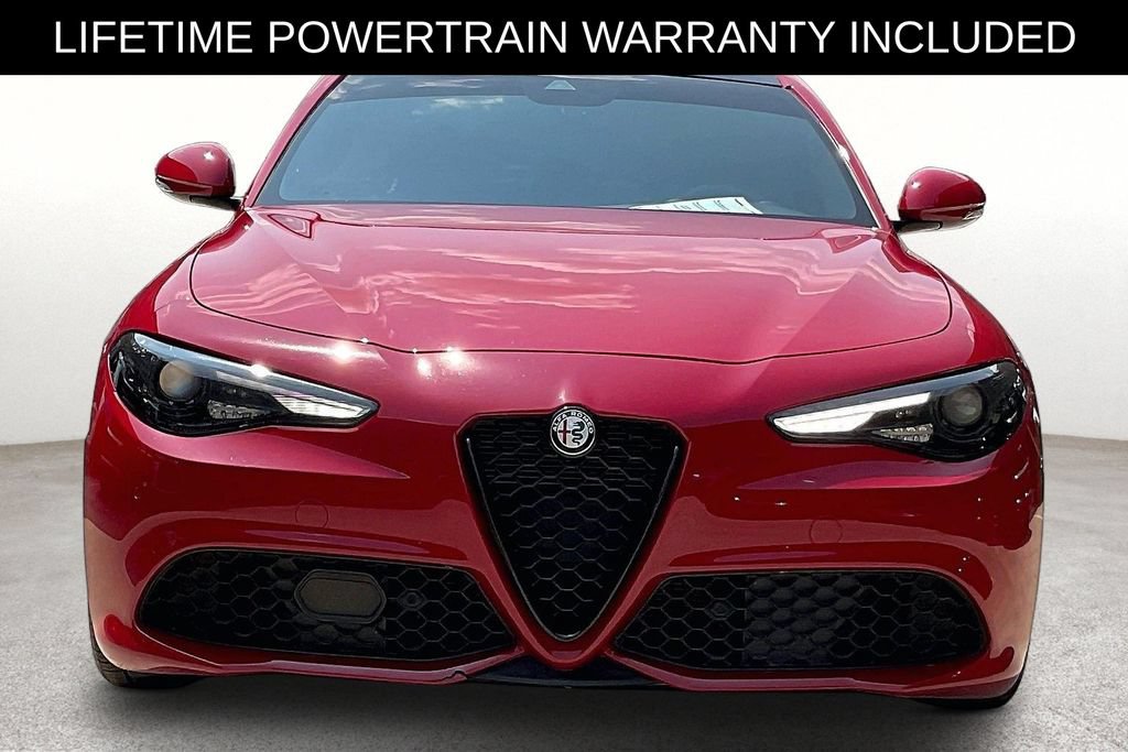 Used 2021 Alfa Romeo Giulia Ti Sport RWD image 4