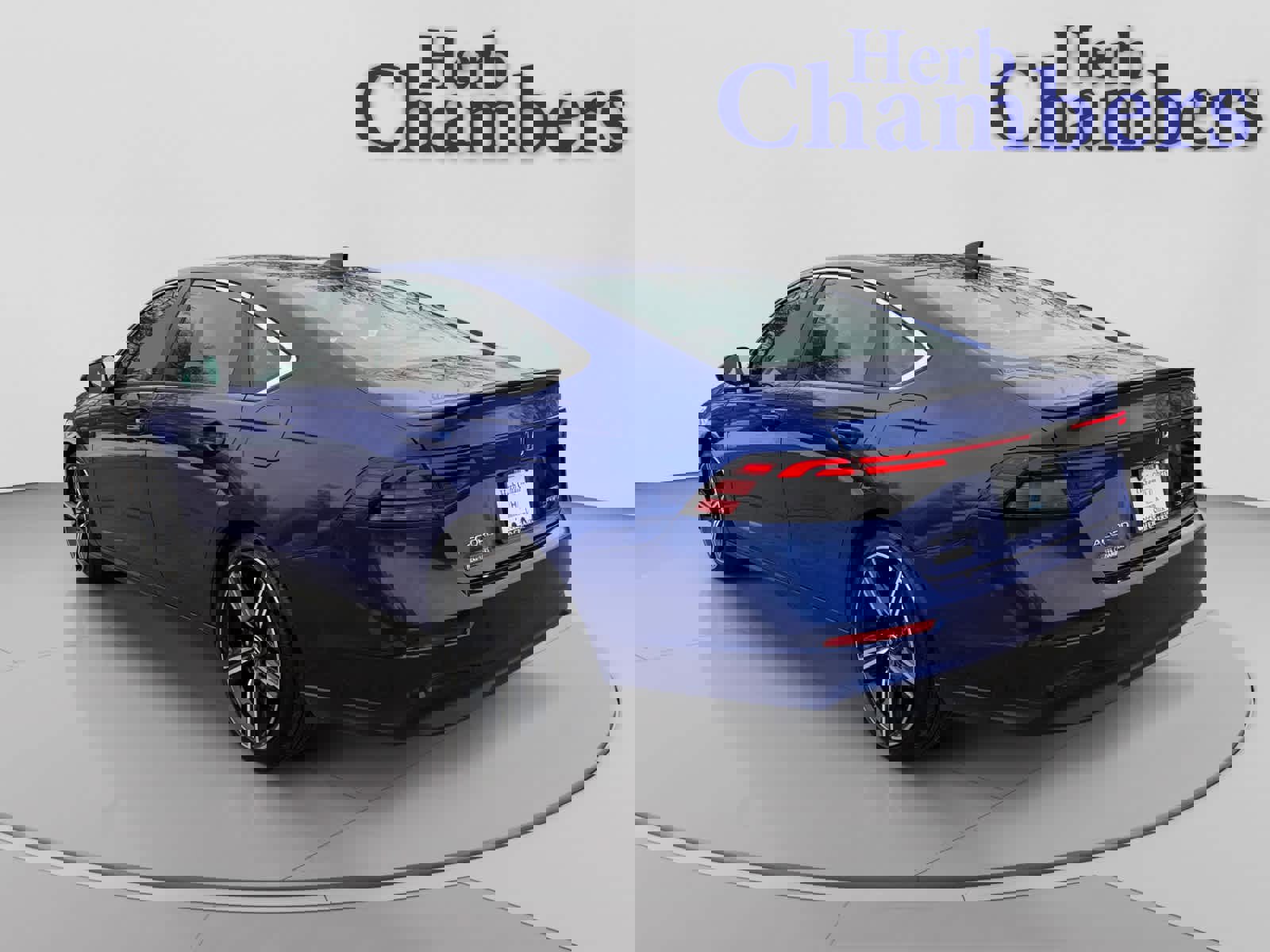 Used 2023 Honda Accord Sport image 3