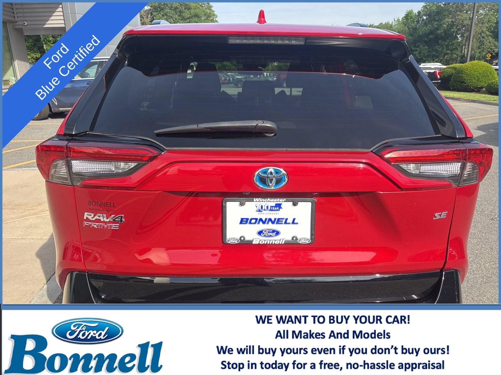 Used 2022 Toyota RAV4 SE AWD/4WD image 4