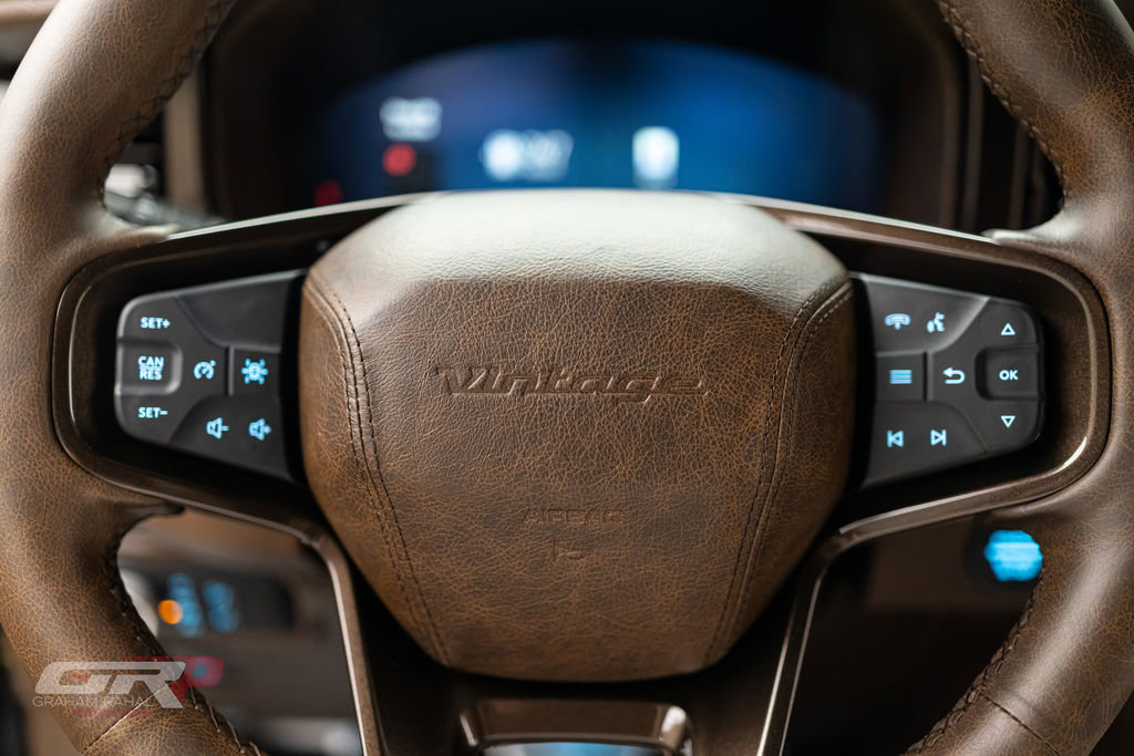 Used 2025 Ford Bronco Badlands image 40