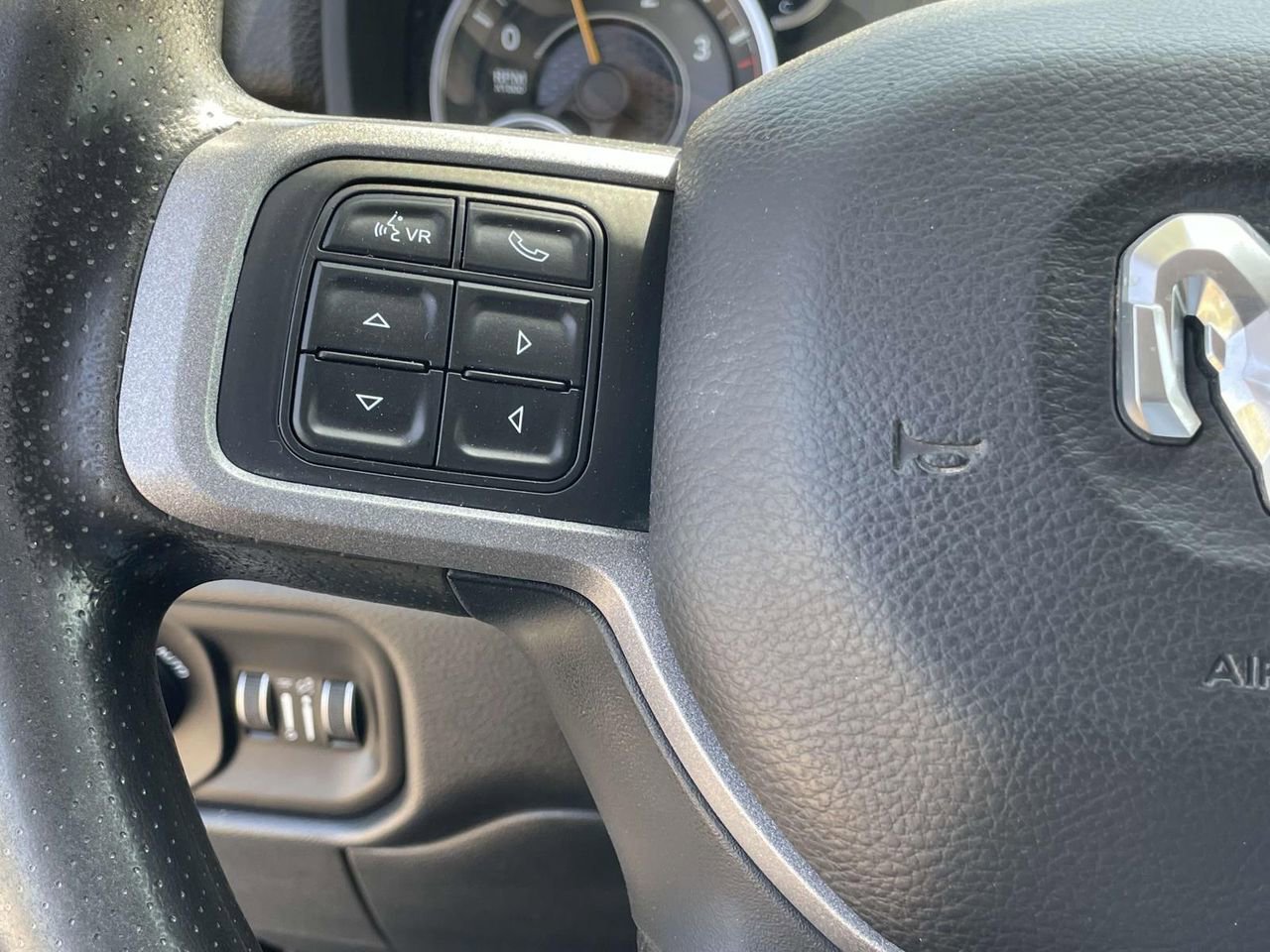 Used 2020 RAM 3500 Tradesman w/ Chrome Appearance Group image 24