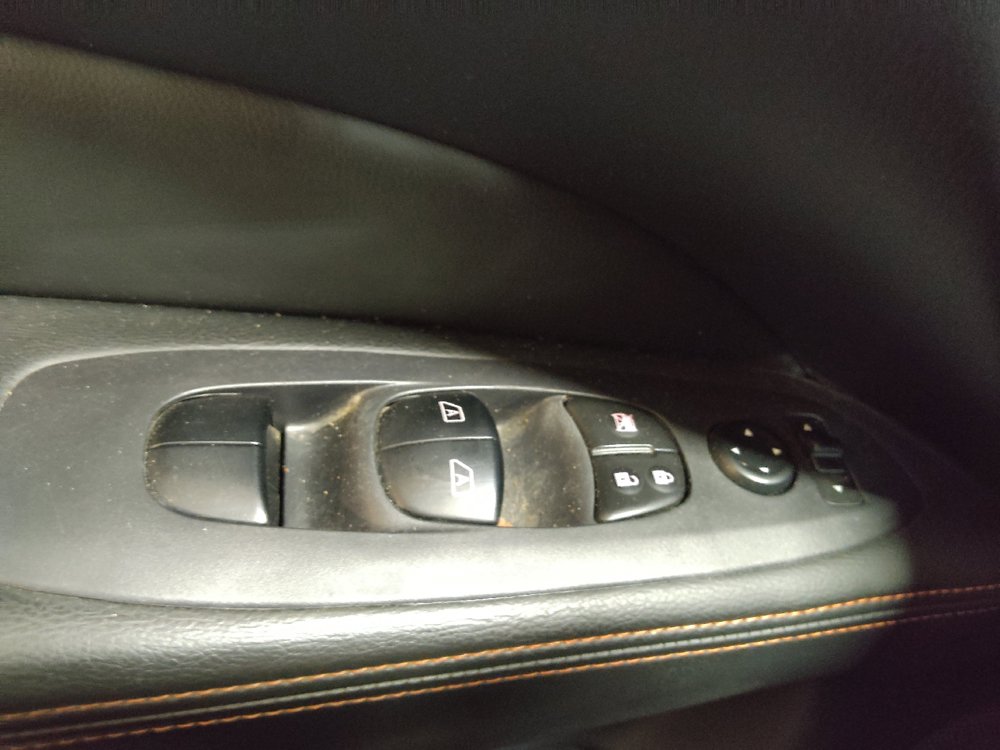 Used 2019 Nissan Pathfinder SL AWD/4WD image 27