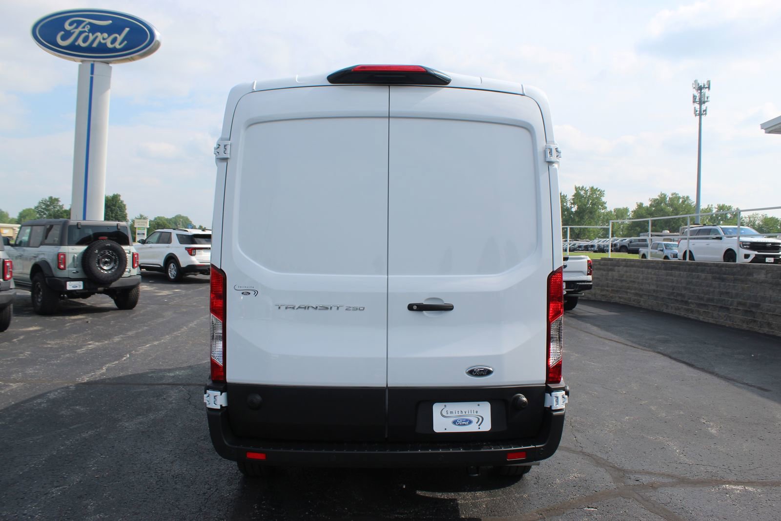 New 2025 Ford Transit 250 148 Medium Roof w/ Load Area Protection Package image 7
