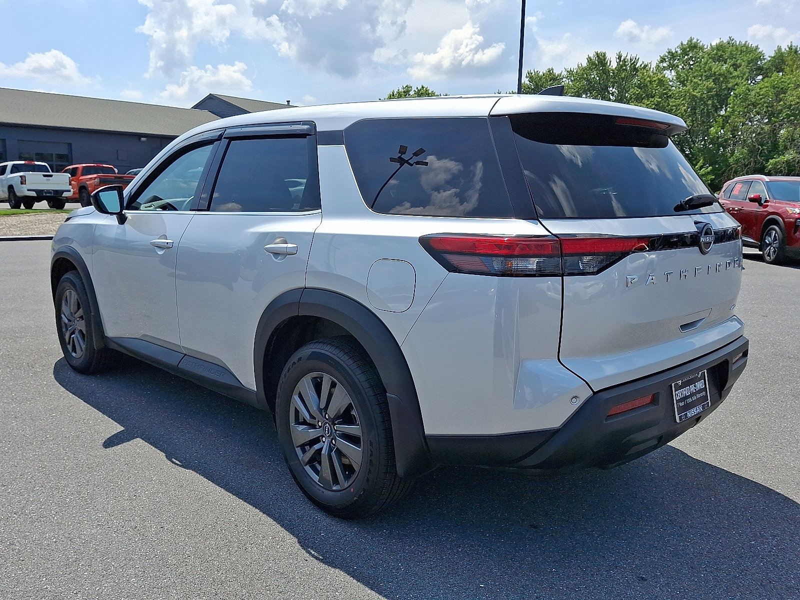 Certified 2024 Nissan Pathfinder S image 6