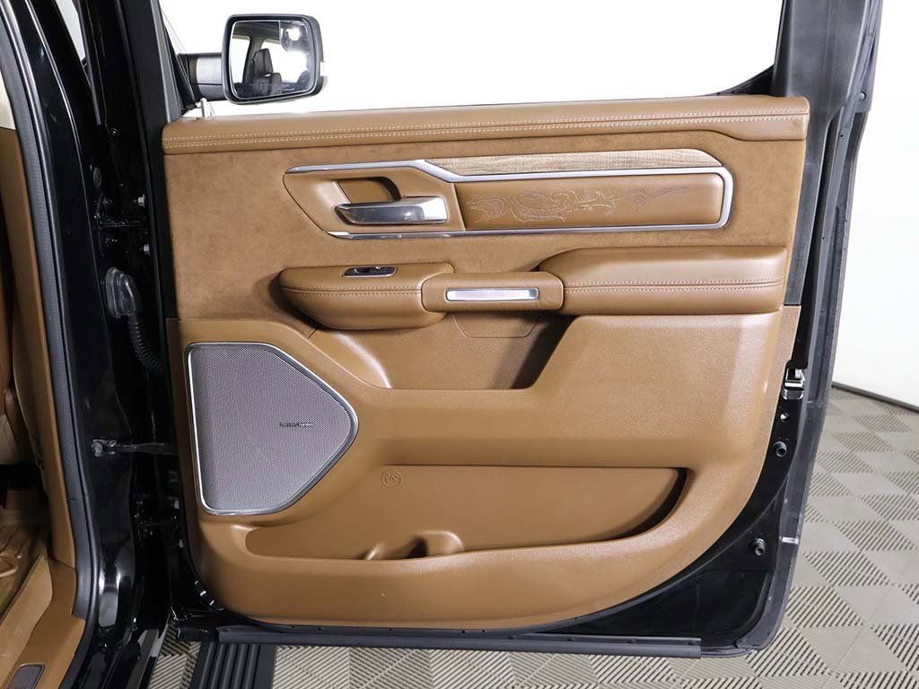 Used 2021 RAM 1500 Limited image 32