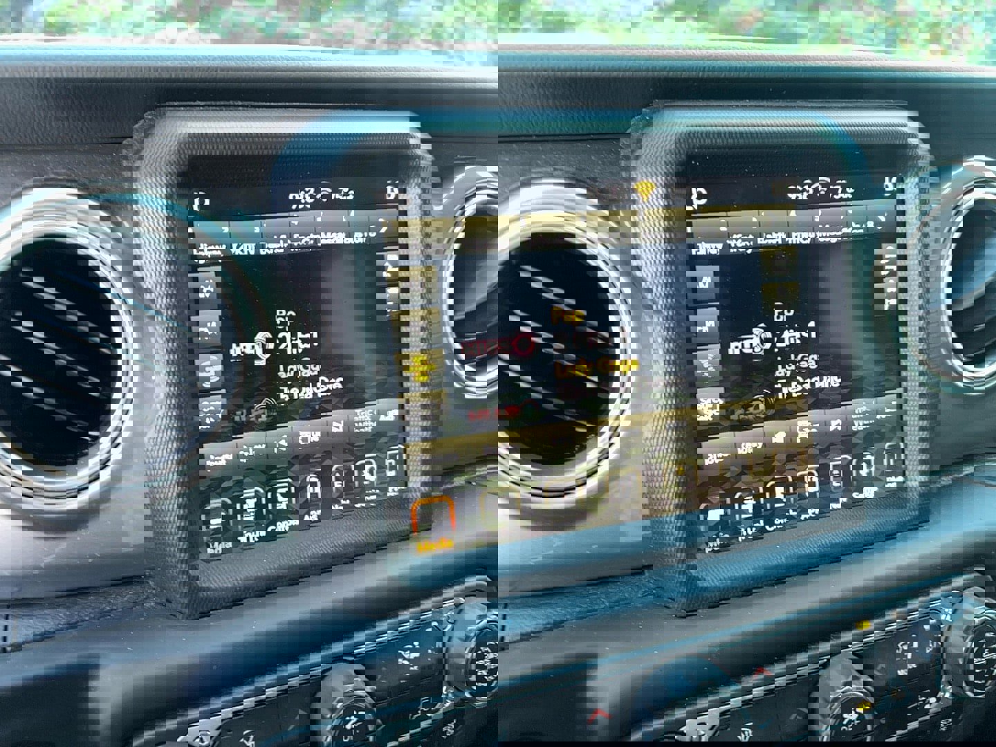 Used 2021 Jeep Wrangler Unlimited Sahara image 19