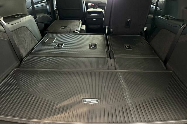 New 2027 Cadillac Escalade V w/ LPO, ONYX Package AWD/4WD image 15
