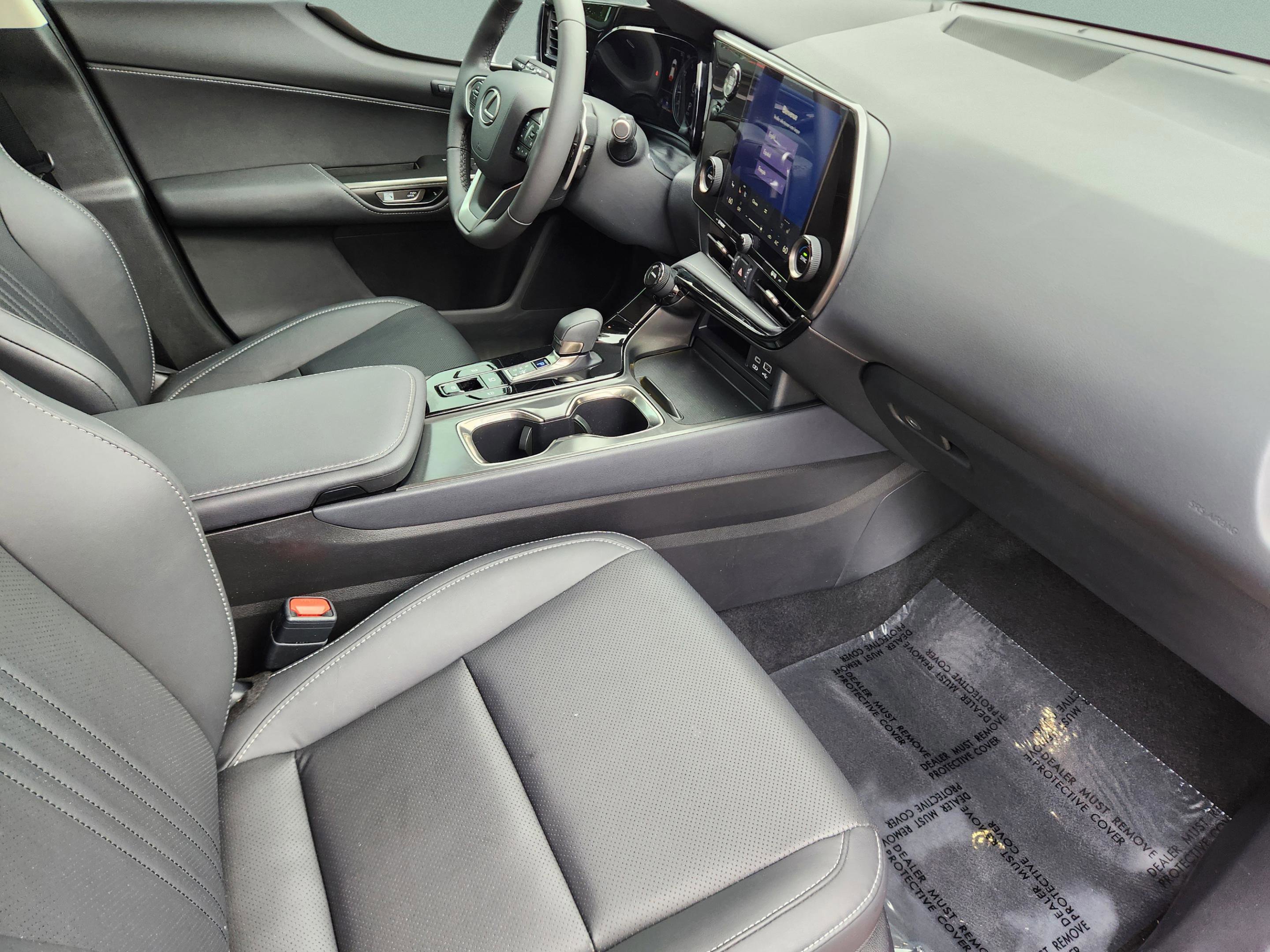 Used 2024 Lexus NX 250 FWD w/ Towing Package (2000 Lbs) image 6