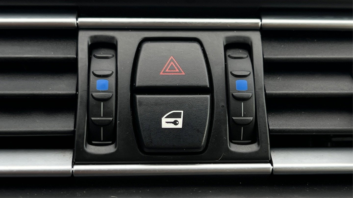Used 2012 BMW 550i xDrive Sedan AWD/4WD image 54