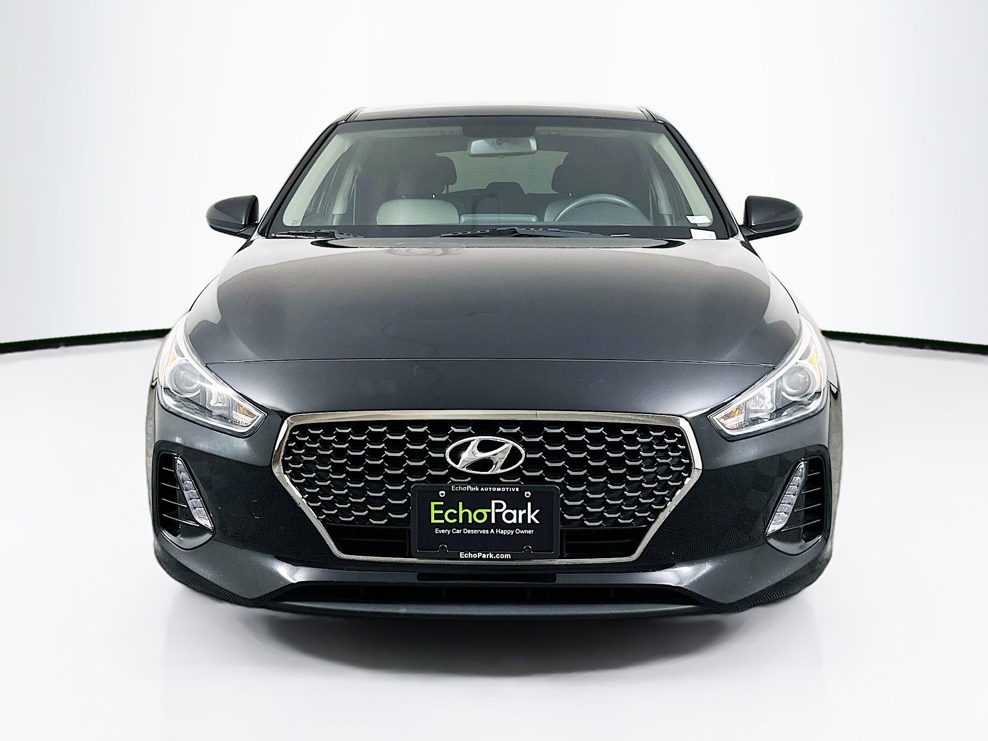 Used 2019 Hyundai Elantra GT image 2