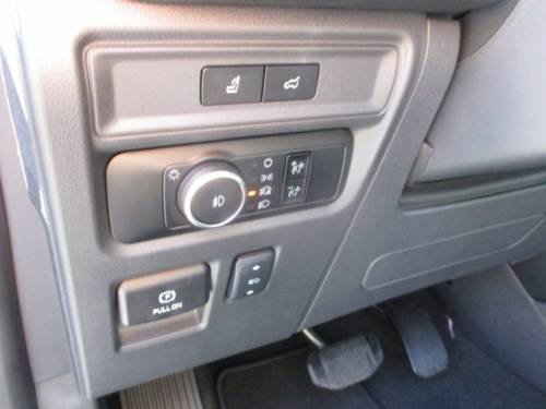 Used 2024 Ford Expedition Limited image 17