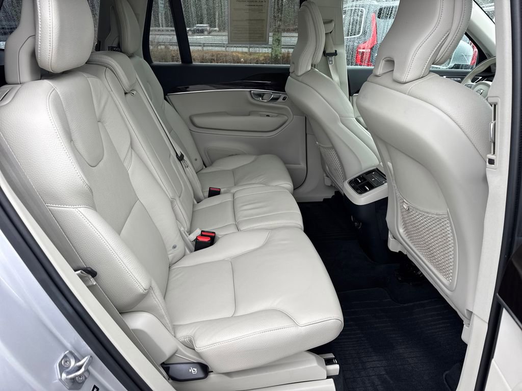 Used 2019 Volvo XC90 T6 Momentum w/ Protection Package Premier image 15