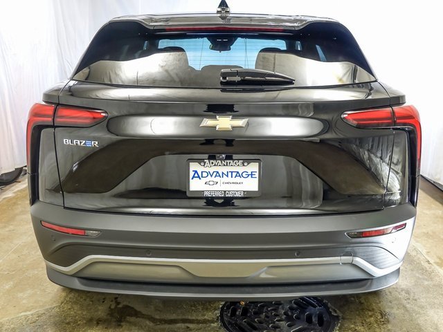 New 2026 Chevrolet Blazer EV LT image 6