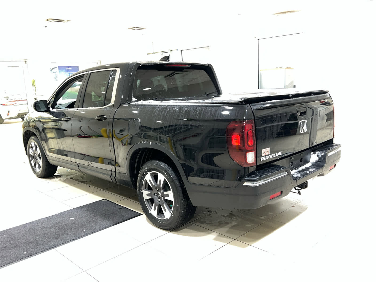 Used 2017 Honda Ridgeline RTL image 8