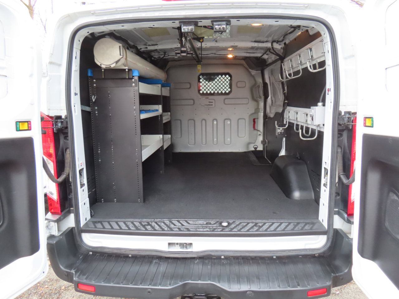 Used 2016 Ford Transit 250 130 Low Roof image 9