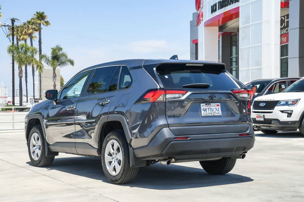 Used 2024 Toyota RAV4 LE FWD image 7