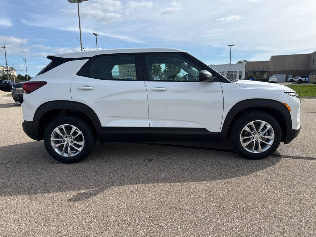 New 2026 Chevrolet TrailBlazer LS w/ LS Confidence Package FWD image 5