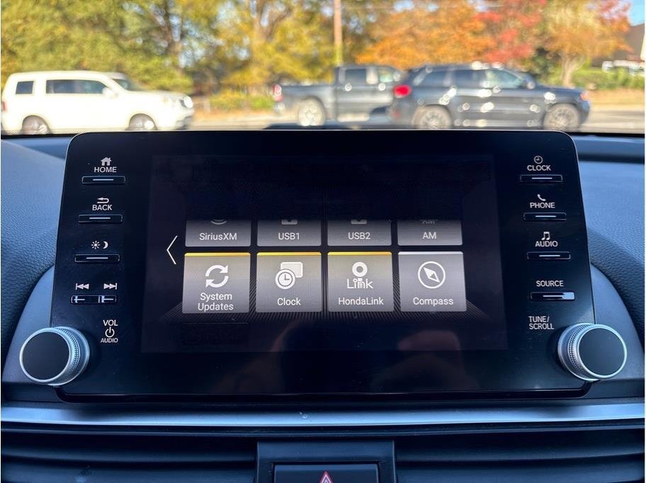 Used 2019 Honda Accord EX-L image 17