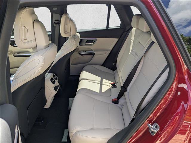 Used 2026 Mercedes-Benz GLC 300 4MATIC image 14