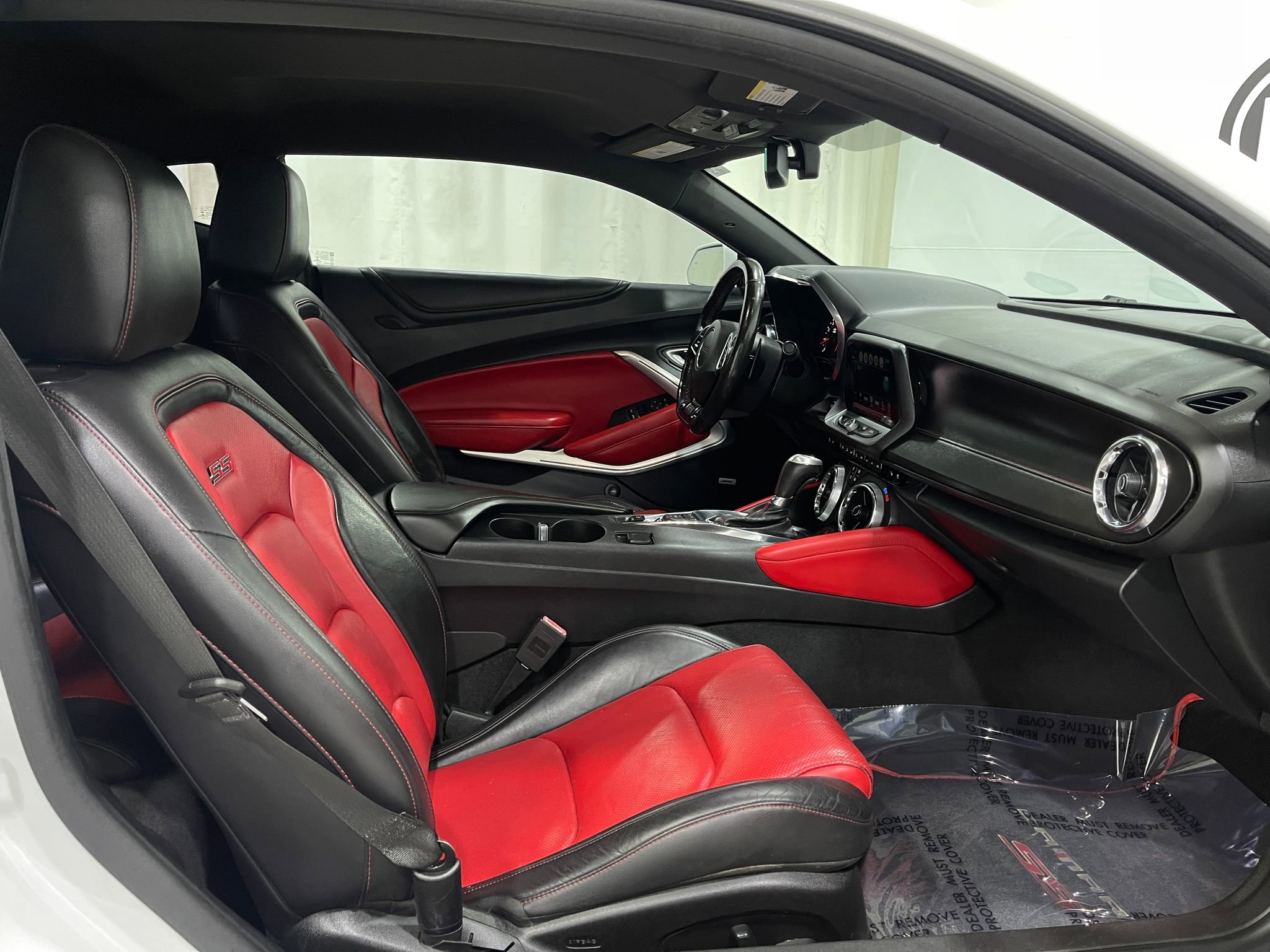 Used 2018 Chevrolet Camaro SS RWD image 31