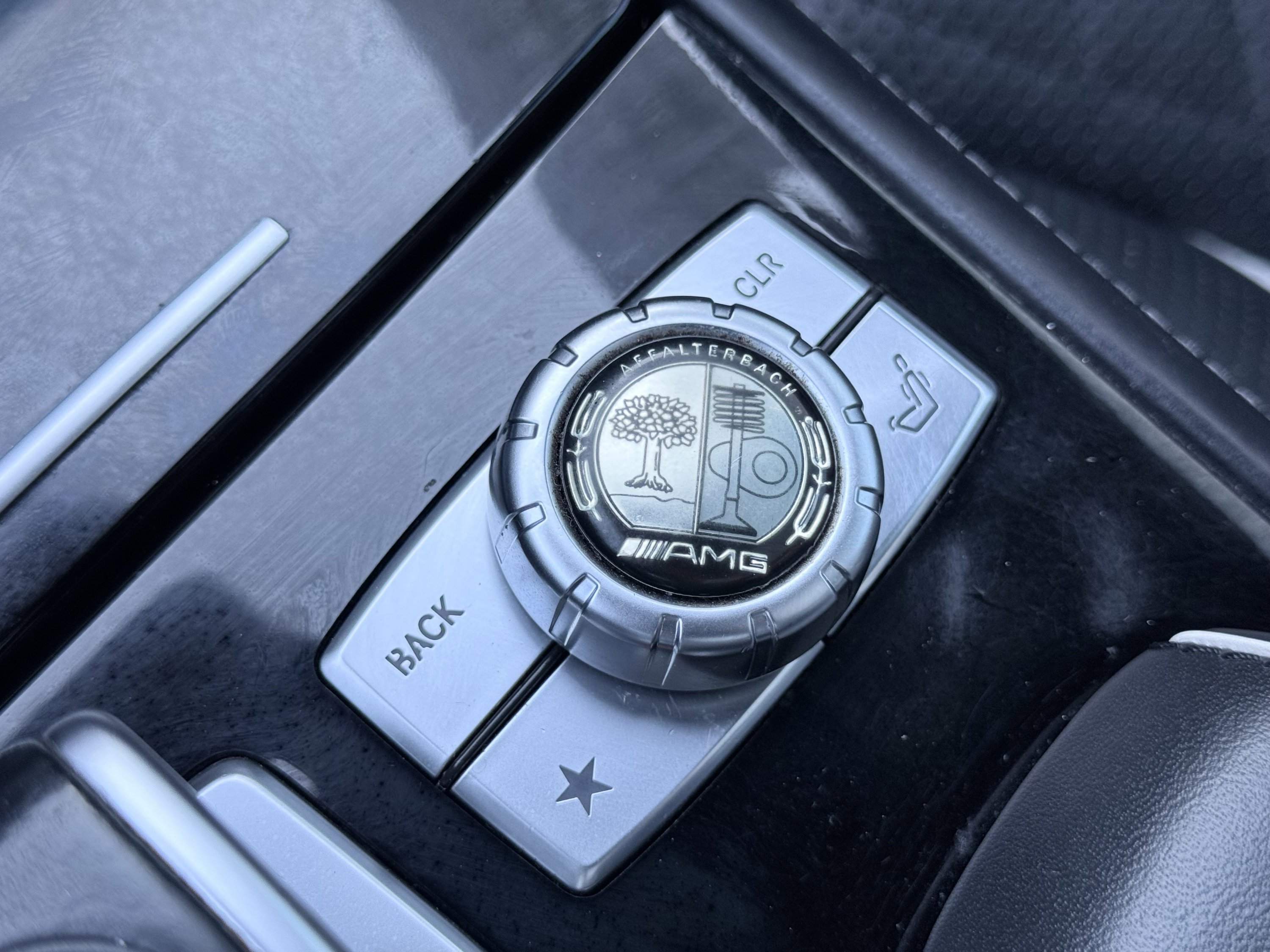 Used 2015 Mercedes-Benz SL 63 AMG image 40